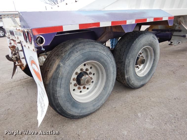 image for item DG5786 2008 CTS BDT-40 bottom dump trailer