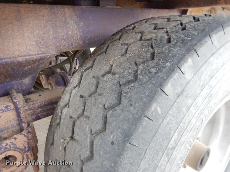 image for item DG5786 2008 CTS BDT-40 bottom dump trailer