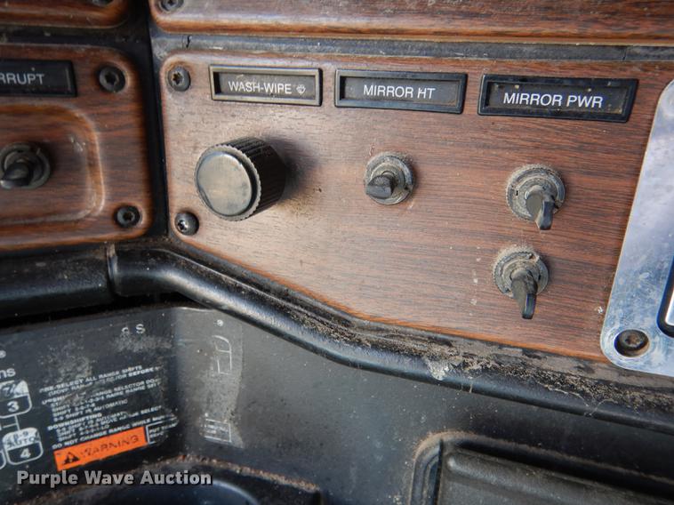 image for item DG5787 2007 Freightliner Classic XL semi truck