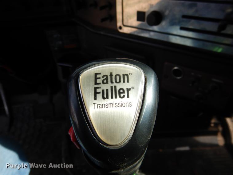 image for item DG5787 2007 Freightliner Classic XL semi truck