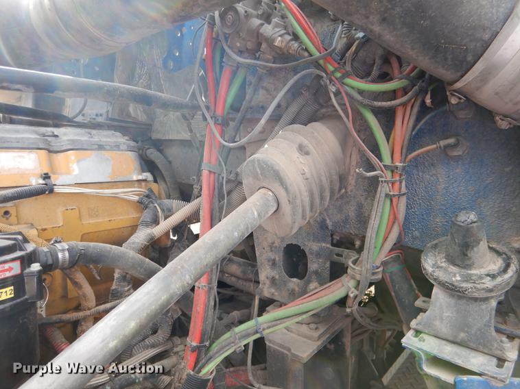 image for item DG5787 2007 Freightliner Classic XL semi truck