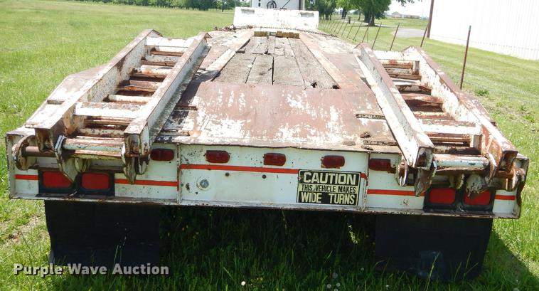image for item FH9417 1982 Kayln RLP70 drop deck equipment trailer