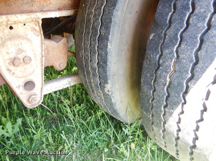 image for item FH9417 1982 Kayln RLP70 drop deck equipment trailer