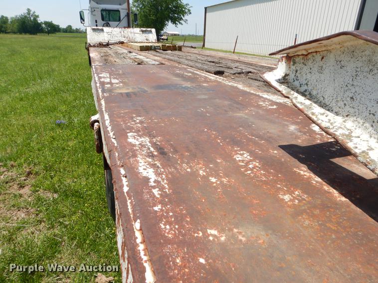 image for item FH9417 1982 Kayln RLP70 drop deck equipment trailer