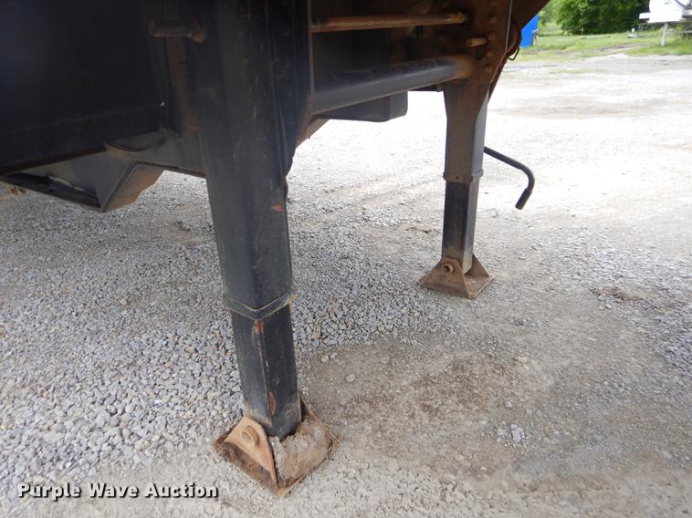 image for item FH9430 1978 Triangle drop deck equipment trailer