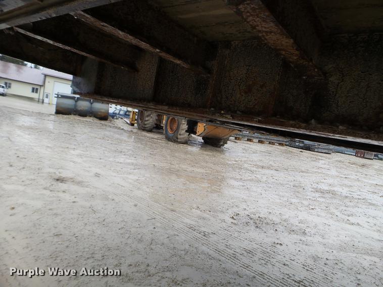 image for item FM9341 2002 Transcraft drop deck trailer