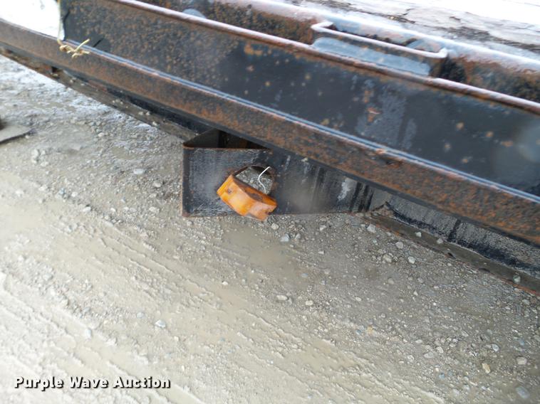 image for item FM9341 2002 Transcraft drop deck trailer