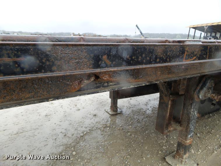 image for item FM9341 2002 Transcraft drop deck trailer