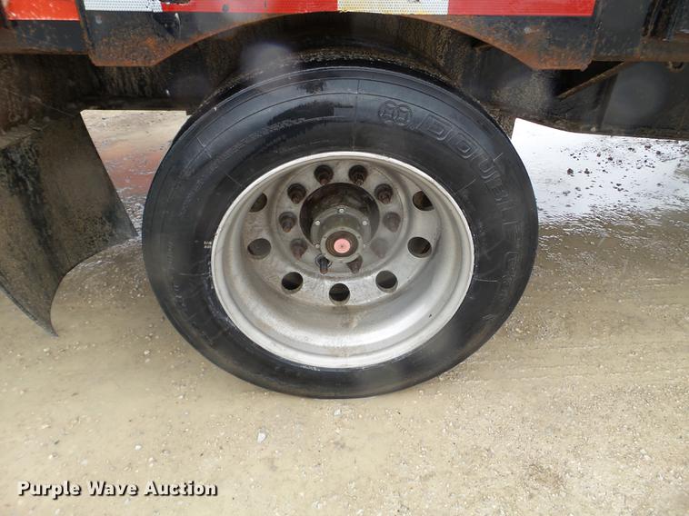 image for item FM9341 2002 Transcraft drop deck trailer