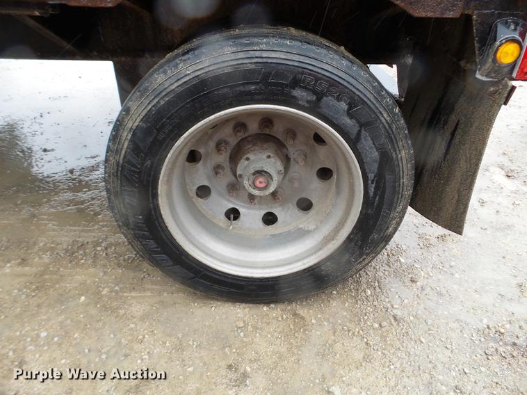 image for item FM9341 2002 Transcraft drop deck trailer