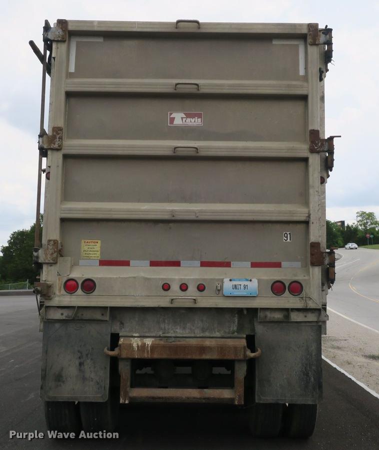 image for item DB8757 2004 Travis walking floor trailer