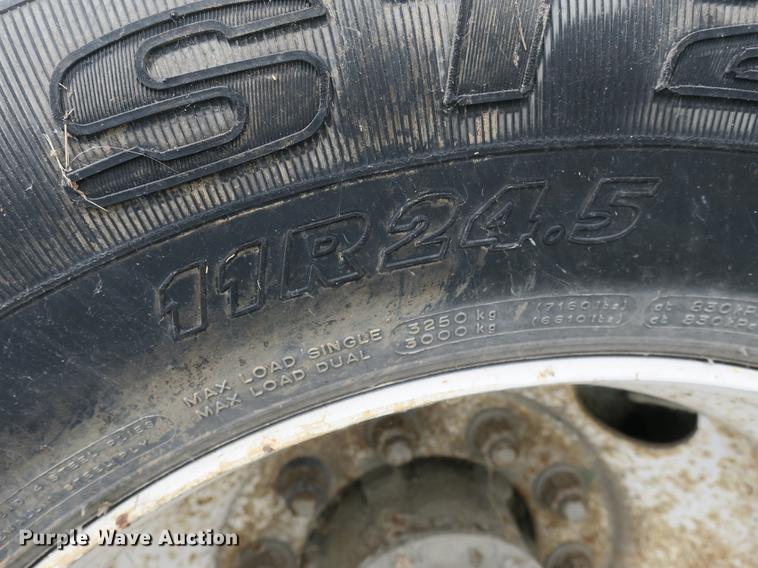 image for item DB8757 2004 Travis walking floor trailer