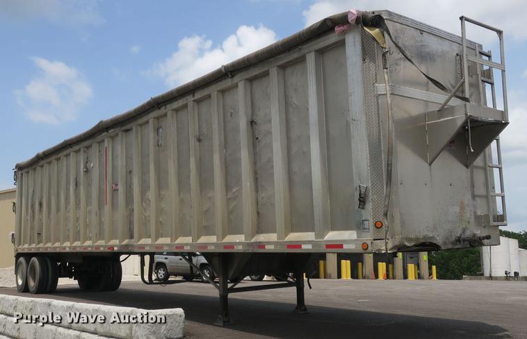 image for item DB8758 2007 Travis walking floor trailer