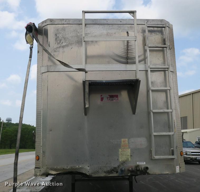 image for item DB8758 2007 Travis walking floor trailer