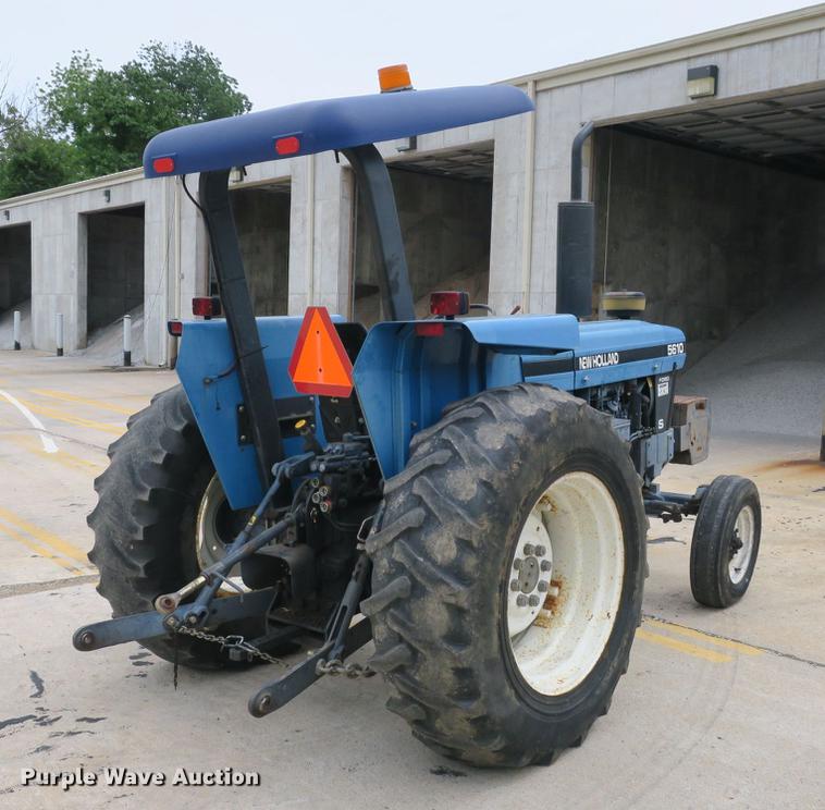 image for item DB8762 1998 New Holland 5610 tractor