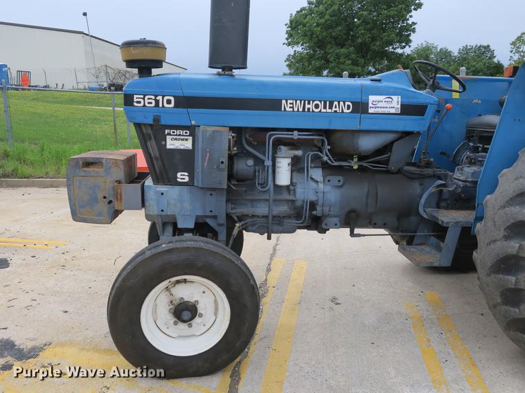 image for item DB8762 1998 New Holland 5610 tractor