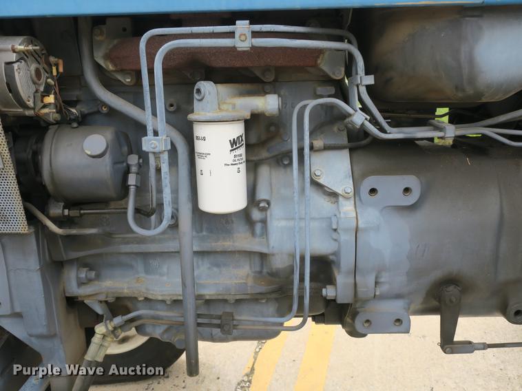 image for item DB8762 1998 New Holland 5610 tractor