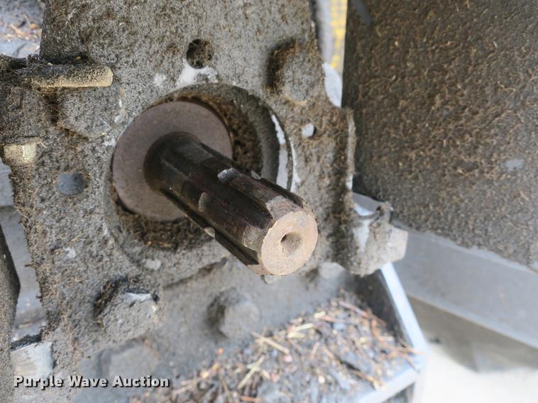 image for item DB8762 1998 New Holland 5610 tractor