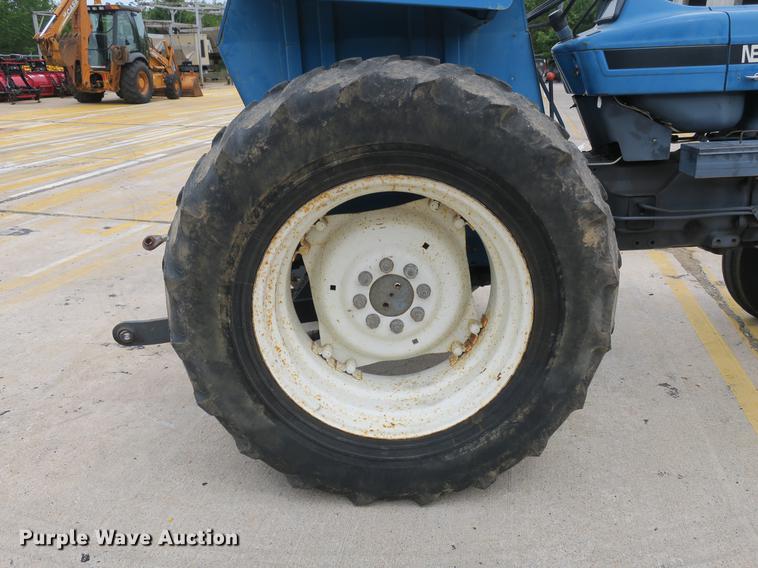 image for item DB8762 1998 New Holland 5610 tractor