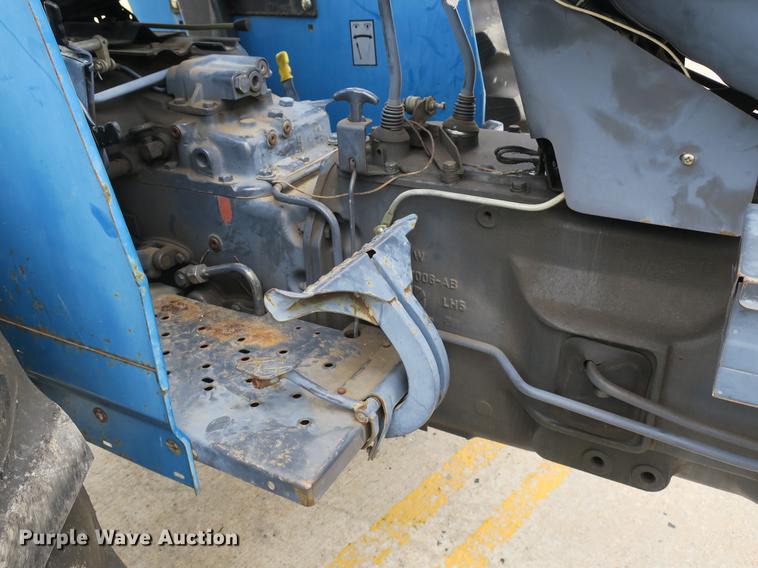 image for item DB8762 1998 New Holland 5610 tractor