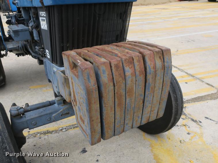 image for item DB8762 1998 New Holland 5610 tractor