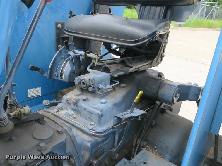 image for item DB8762 1998 New Holland 5610 tractor