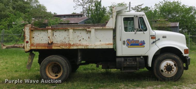 image for item DB8771 1998 International 4700 dump truck