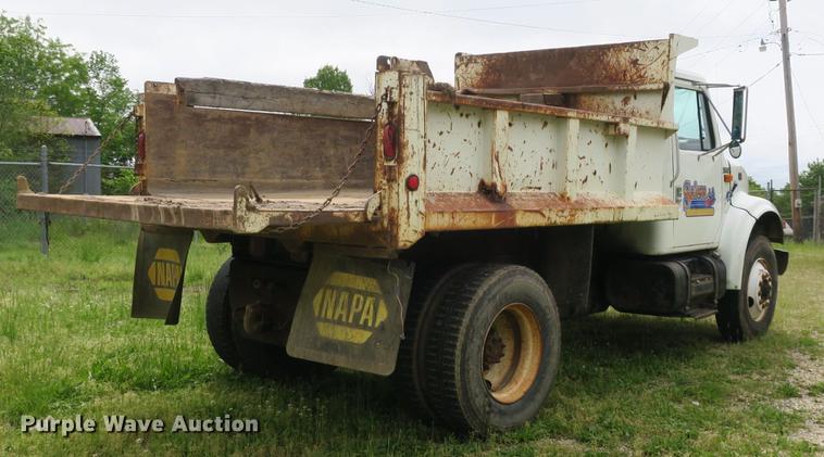 image for item DB8771 1998 International 4700 dump truck