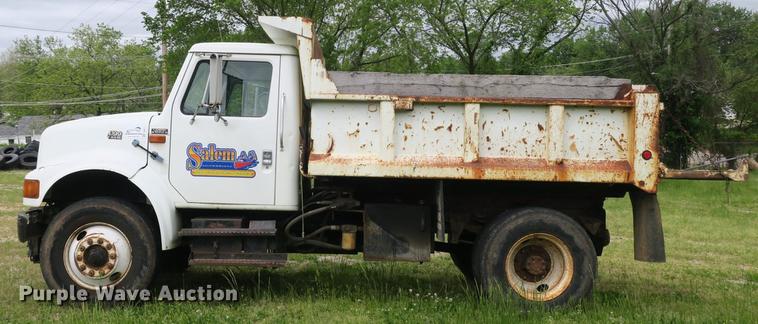 image for item DB8771 1998 International 4700 dump truck