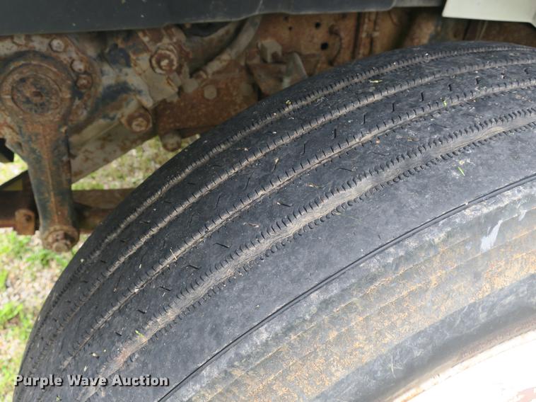 image for item DB8771 1998 International 4700 dump truck