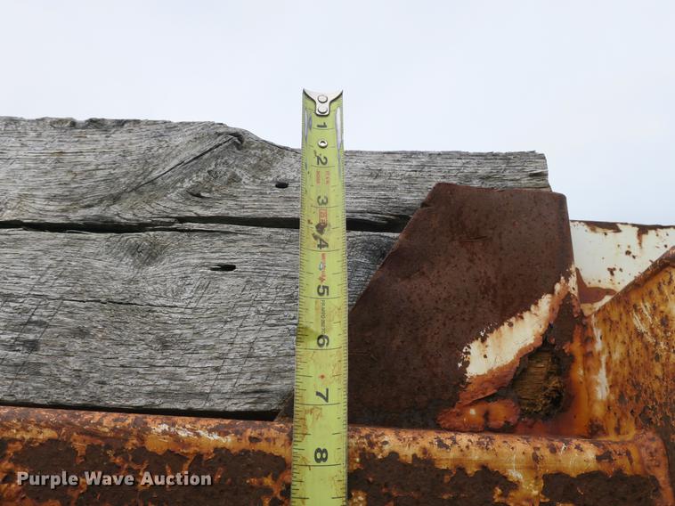 image for item DB8771 1998 International 4700 dump truck