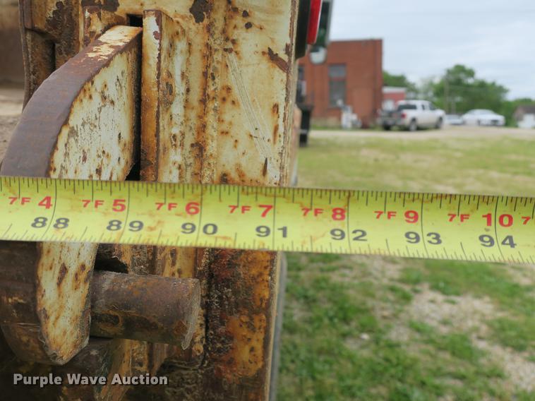 image for item DB8771 1998 International 4700 dump truck