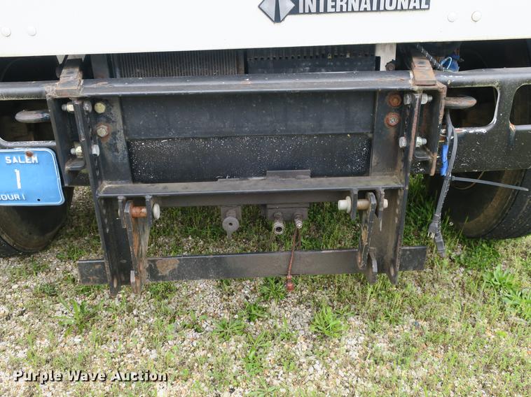 image for item DB8771 1998 International 4700 dump truck