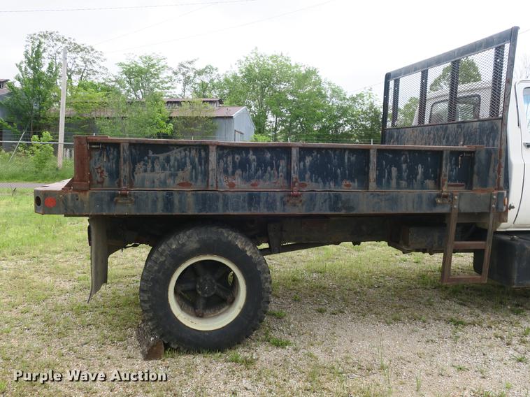image for item DB8772 1984 Chevrolet C70 flat dump bed truck