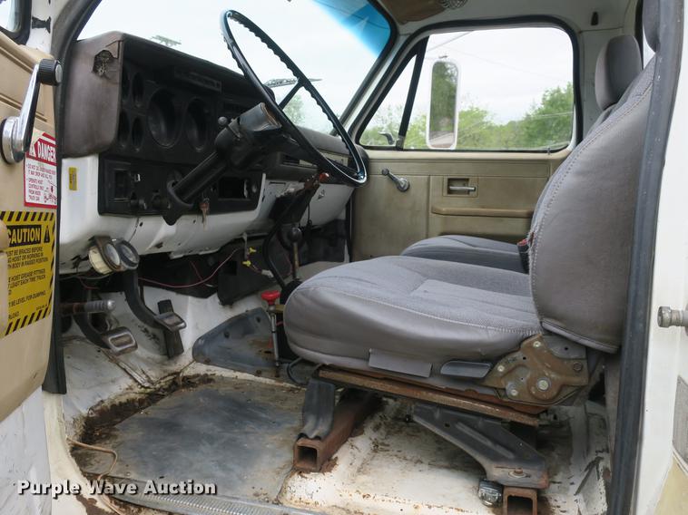 image for item DB8772 1984 Chevrolet C70 flat dump bed truck