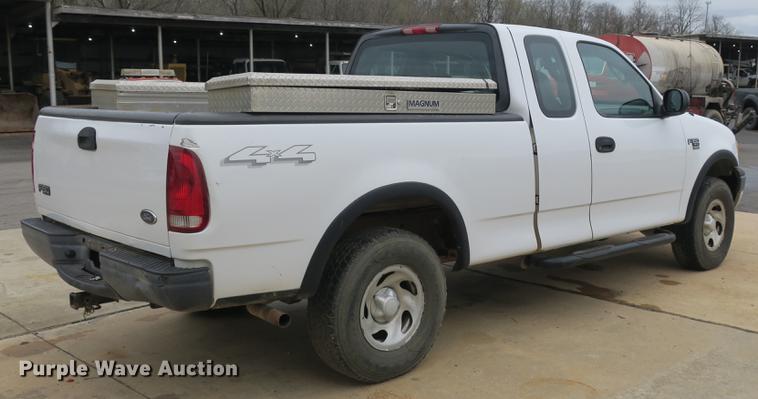image for item DB8826 2003 Ford F150 SuperCab pickup truck