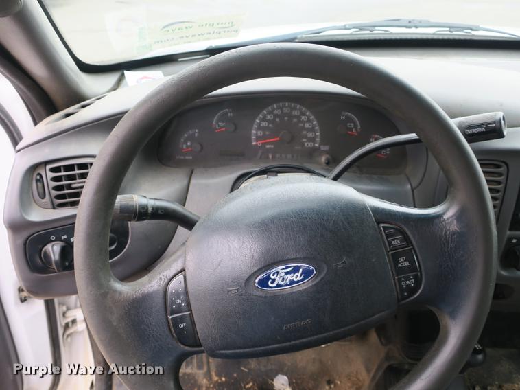 image for item DB8826 2003 Ford F150 SuperCab pickup truck