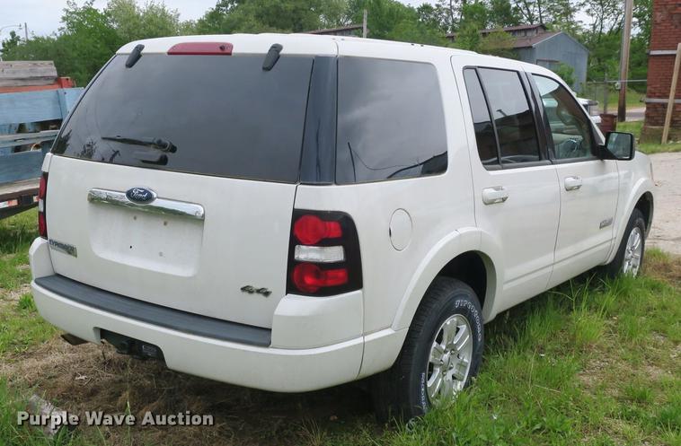image for item DB8945 2008 Ford Explorer SUV