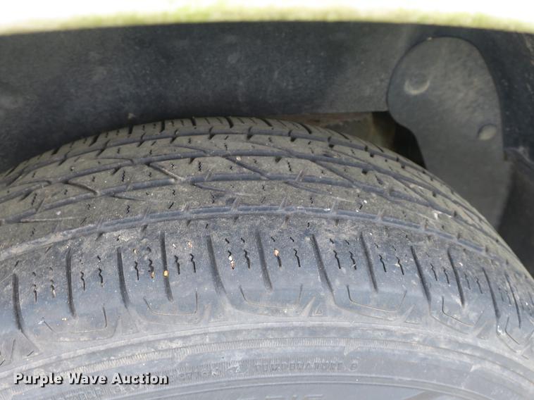 image for item DB8945 2008 Ford Explorer SUV