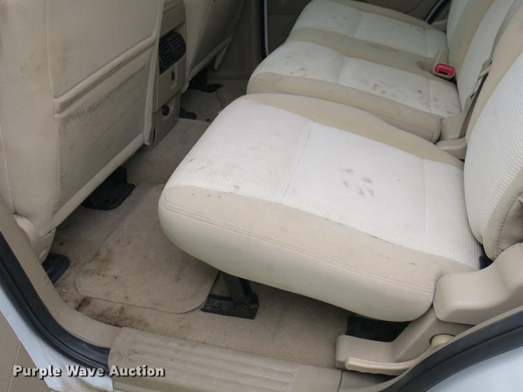 image for item DB8945 2008 Ford Explorer SUV