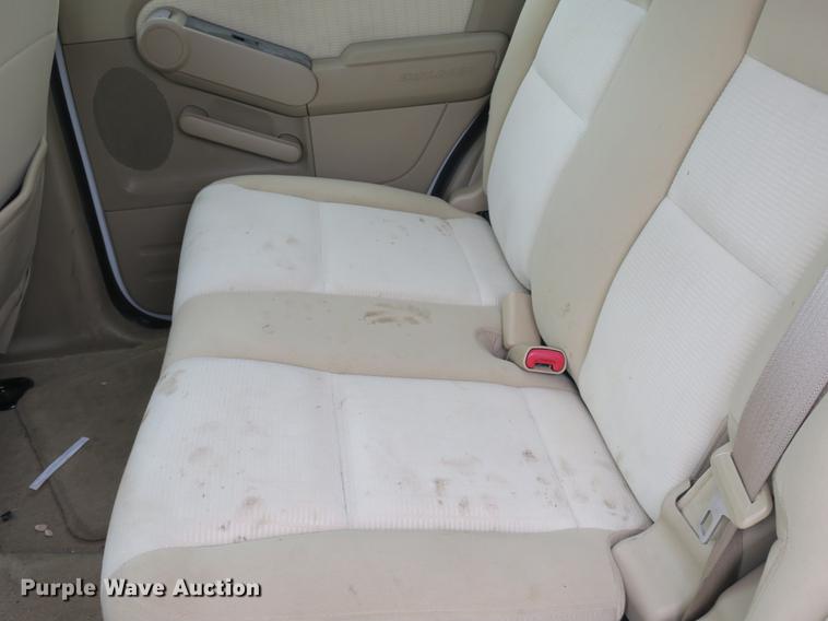 image for item DB8945 2008 Ford Explorer SUV