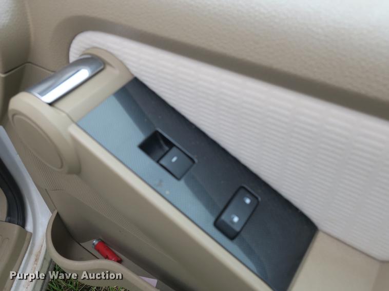 image for item DB8945 2008 Ford Explorer SUV