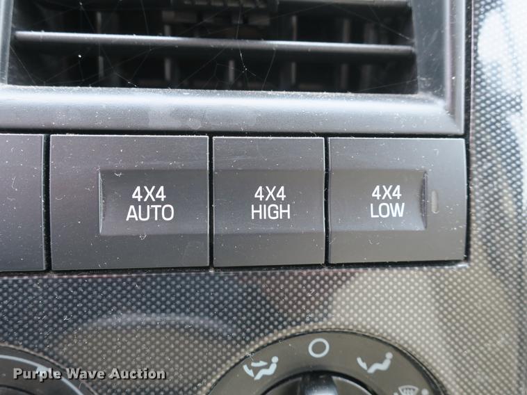 image for item DB8945 2008 Ford Explorer SUV