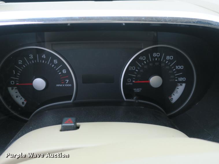 image for item DB8945 2008 Ford Explorer SUV