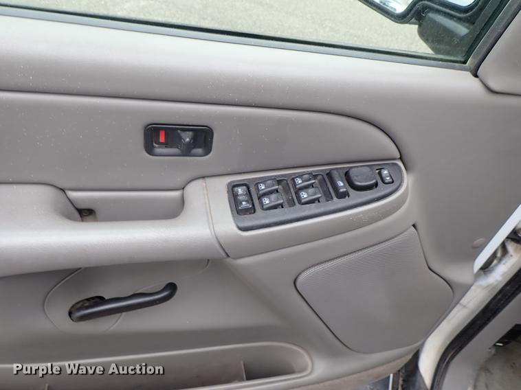 image for item DC1365 2005 Chevrolet Tahoe SUV