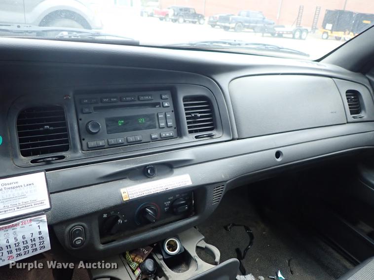 image for item DC1369 2009 Ford Crown Victoria Police Interceptor