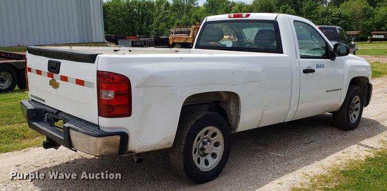 image for item DD4698 2008 Chevrolet Silverado 1500 pickup truck