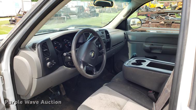 image for item DD4698 2008 Chevrolet Silverado 1500 pickup truck