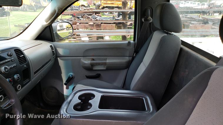 image for item DD4698 2008 Chevrolet Silverado 1500 pickup truck