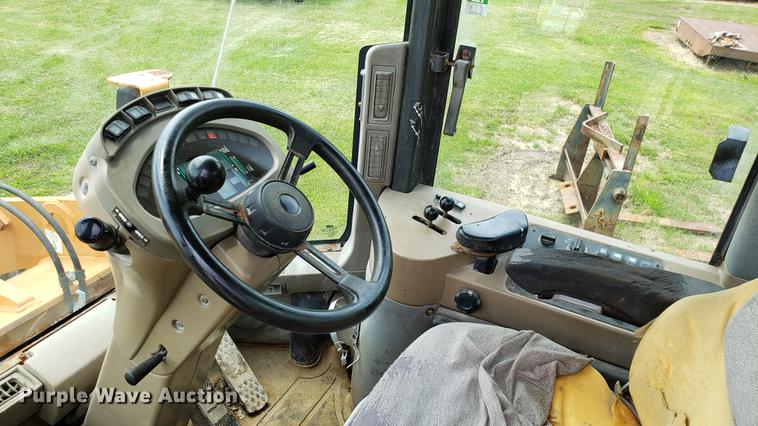 image for item DD4701 Case 621D wheel loader